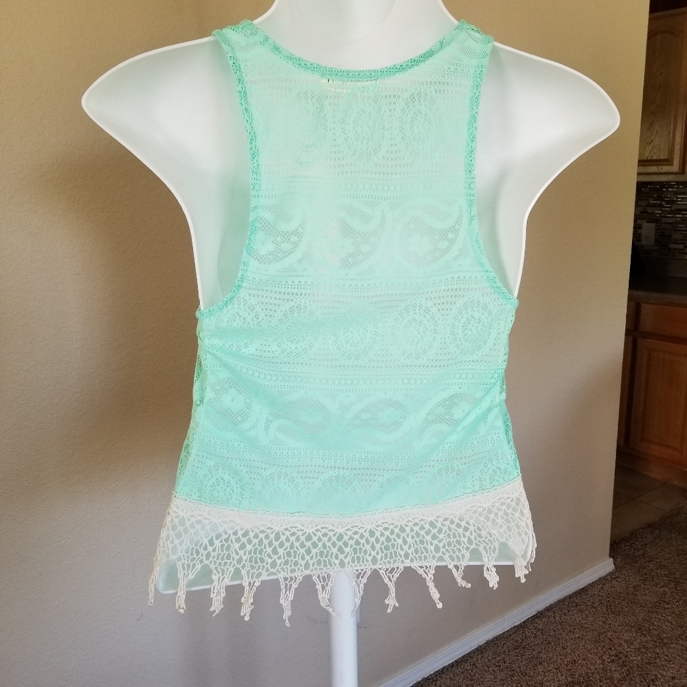 Annianna Lace Tank Top - Picture 5 of 10